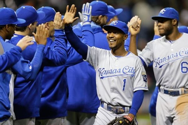 MLB: Μία νίκη πίσω οι Ρόαγιαλς (videos)