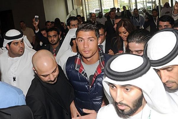 Κάλεσμα από …αέρος για Κριστιάνο Ρονάλντο (photo)