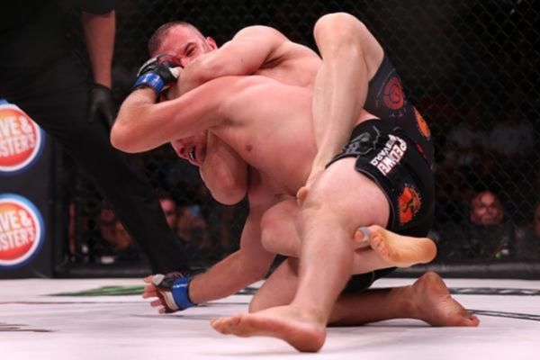 Bellator 126: Τρομερός Halsey στο Φίνιξ (GIFs)