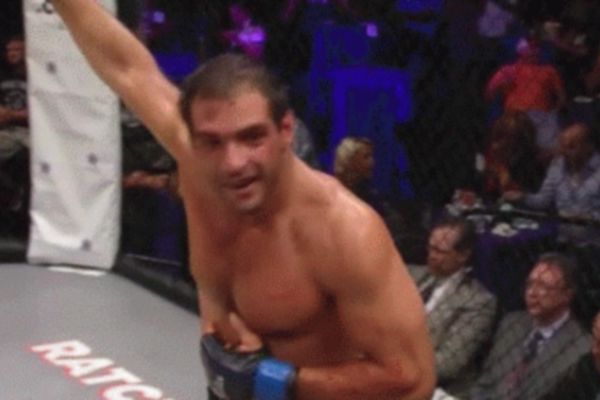 Legacy FC 35: Τίτλος για Leo Leite (GIFs)