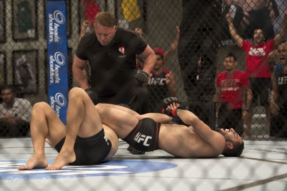 TUF Latin America: Ρελάνς από τους Μεξικανούς του Velasquez (videos)