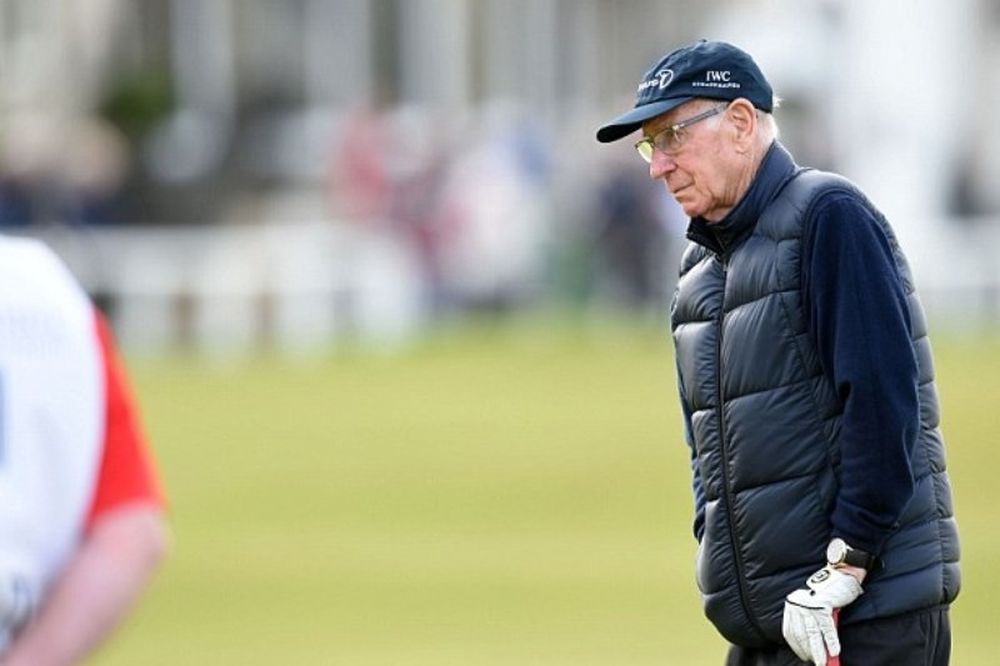  Στο νοσοκομείο ο σερ Μπόμπι Τσάρλτον (photos)