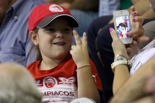 Ολυμπιακός: Η κόκκινη κερκίδα (photos)