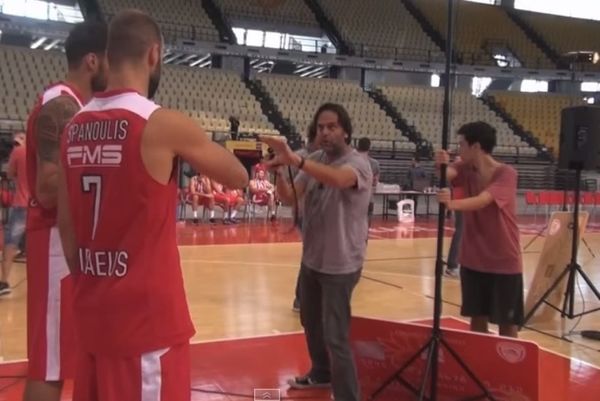 Ολυμπιακός: Η παρακάμερα της φωτογράφησης στο ΣΕΦ (video)