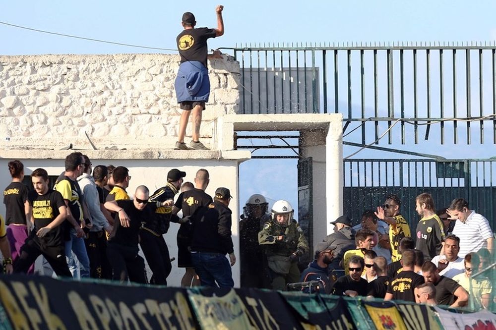 Παναιγιάλειος – ΑΕΚ: Τρεις τραυματίες από επεισόδια