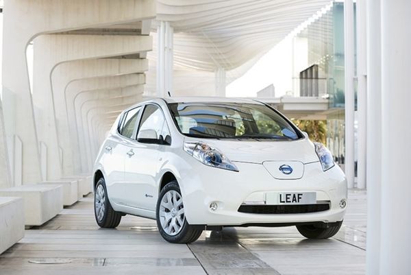 Οι Βρετανοί λατρεύουν το Nissan Leaf