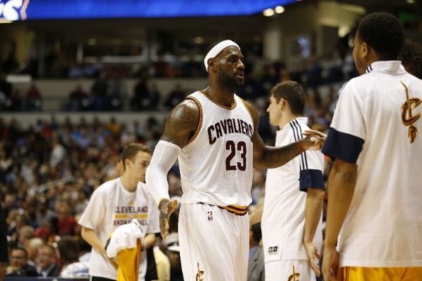NBA: Πανέτοιμος ο Λεμπρόν, πρόβλημα με Λοβ στους Καβαλίερς (videos)