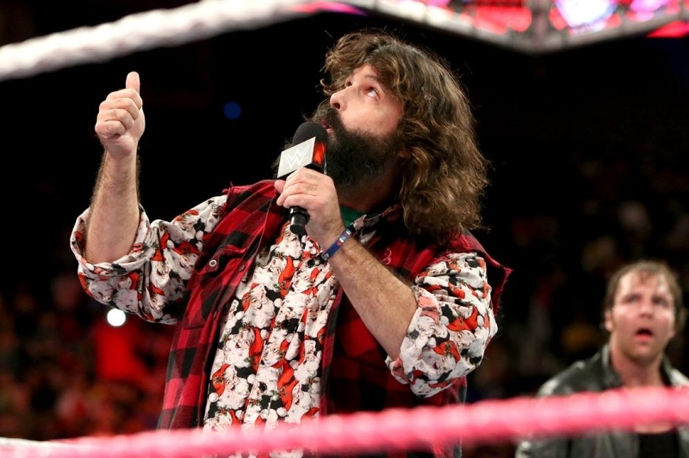 Raw: «Ψήσιμο» για Hell in a Cell με Mick Foley (photos+videos)