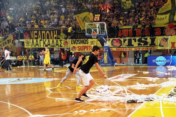 Άρης: Τρεις αγωνιστικές και πρόστιμο 