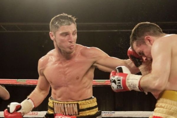 Μποξ: Τίτλοι τέλους για Μιχάλη Κατσίδη (videos)
