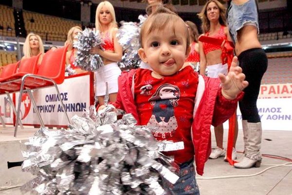 Ολυμπιακός: Πλημμύρισε παιδιά το ΣΕΦ (photos)