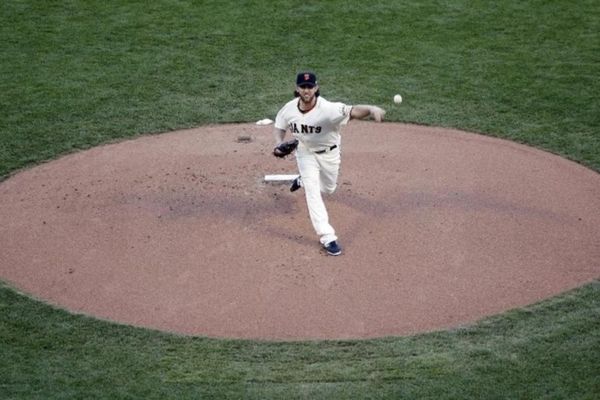 MLB: Νέα κυριαρχία από Bumgarner και 3-2 για Τζάιαντς (videos)