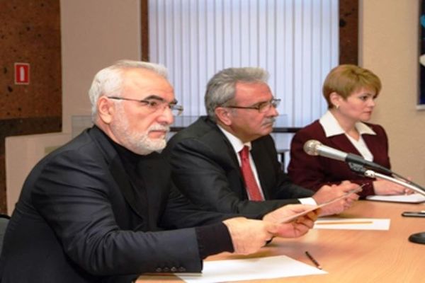 Σαββίδης: «Να αποτρέψουμε στο μέλλον νέες αιματοχυσίες και πολέμους»