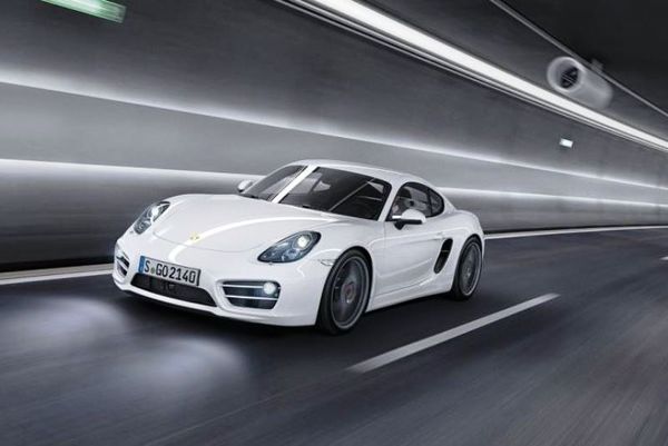 Αυτό... αποκάλυψαν τη ύπαρξη της Cayman GT4