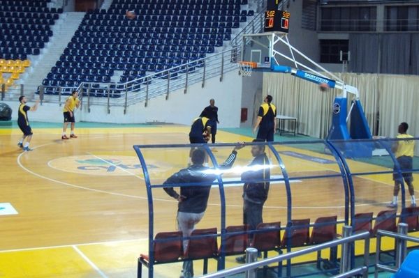 Άρης: Πλήρης, αν και ασθενής