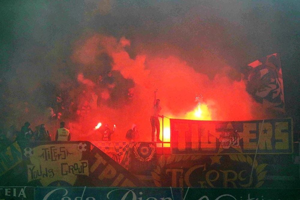 Αστέρας Τρίπολης: Πήρε φωτιά το «Θ. Κολοκοτρώνης» (photos)