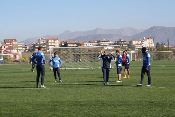 Αστέρας Τρίπολης: Ανεβαίνει ο Κουρμπέλης