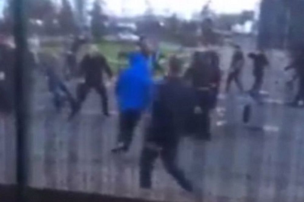 Οδομαχία στο Μάντσεστερ μετά το ντέρμπι (video)