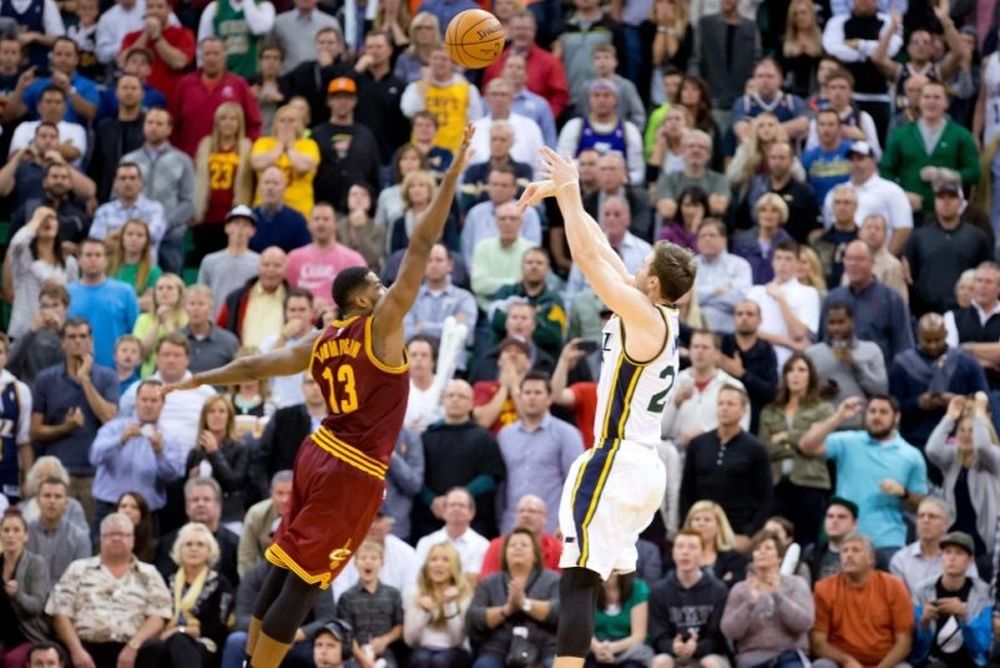 NBA Top 10: Το buzzer beater που... ξέρανε τους Καβαλίερς (video)