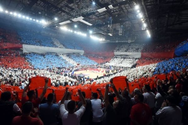 Ολυμπιακός: Το κατακόκκινο Βελιγράδι (videos+photos)