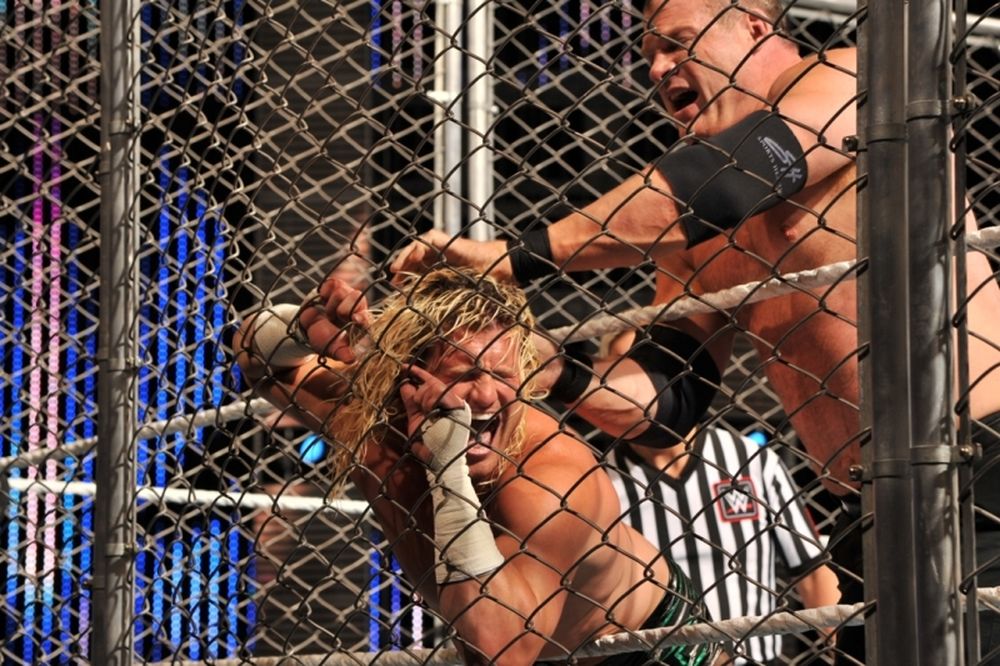 SmackDown: Κλουβιά και δικαίωση Ziggler (photos+videos)