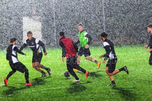 ΠΑΟΚ: Βροχερή... προπόνηση (video)