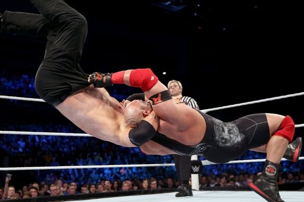 SmackDown: Όλα… στραβά για Authority (photos+videos)