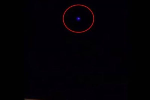 Βρετανίδα κατέγραψε UFO πάνω από το Λίβερπουλ