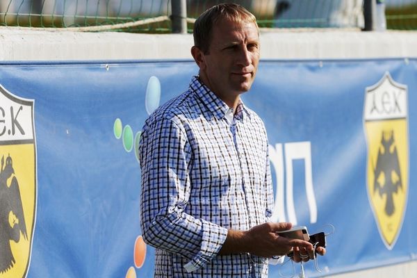 AEK: Συνεχίζει το τσεκάρισμα ο Μιλοβάνοβιτς 