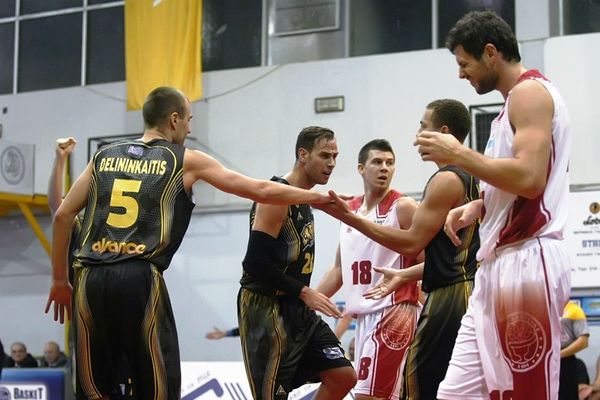 Νέα Κηφισιά – ΑΕΚ 75-80 (photos)