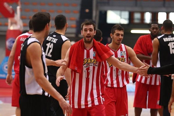 Ολυμπιακός: Η... διαφορετική ματιά με ΠΑΟΚ (video)