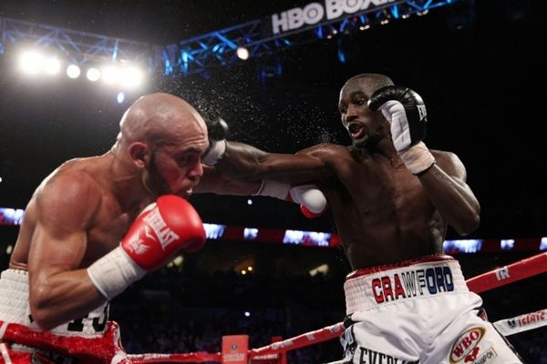 Μποξ: Κυριαρχία του Terence Crawford στη Νεμπράσκα (videos)