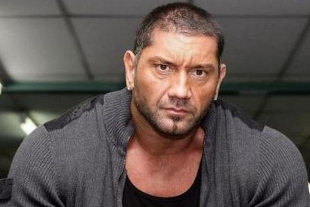 WWE: Επίσημα με Batista η 24η ταινία για Τζέιμς Μποντ