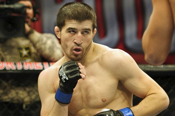 UFC 182: «Άκυρο» για Rustam Khabilov