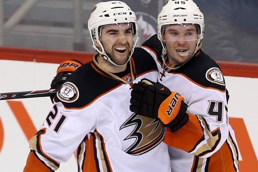 NHL: «4Χ4» για Ντακς (videos)