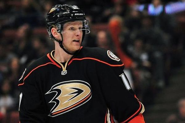 NHL: Ένα μήνα έξω ο Corey Perry