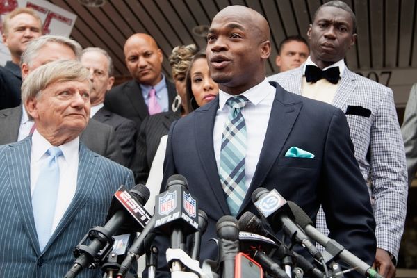 NFL: Σκέφτηκε αποχώρηση ο Adrian Peterson