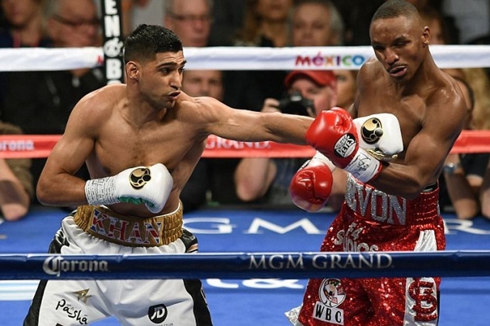 Μποξ: «Καθάρισε» ο Amir Khan στο Λας Βέγκας (videos)