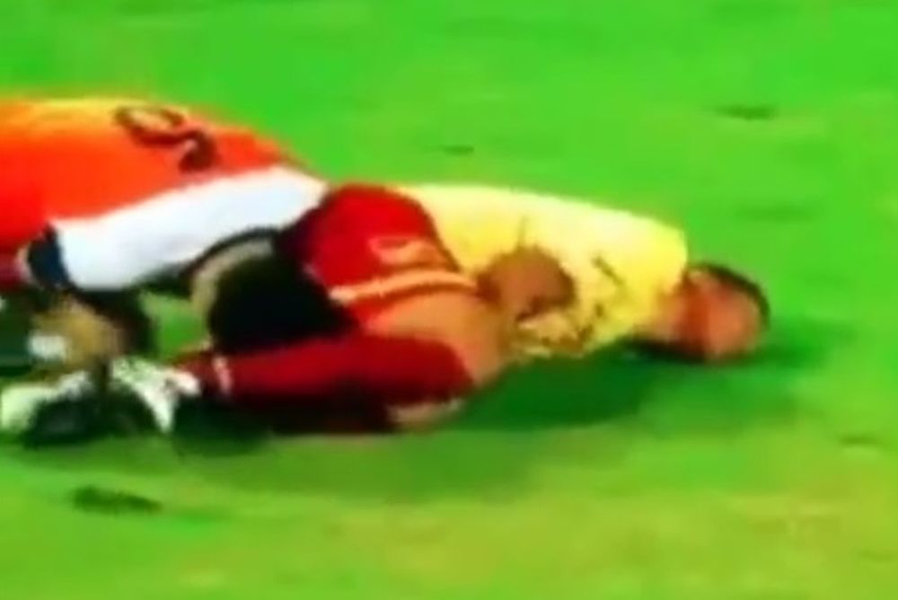 Κουβέιτ: Παίκτης έβαλε το δάκτυλό του στα... οπίσθια αντιπάλου του! (video)
