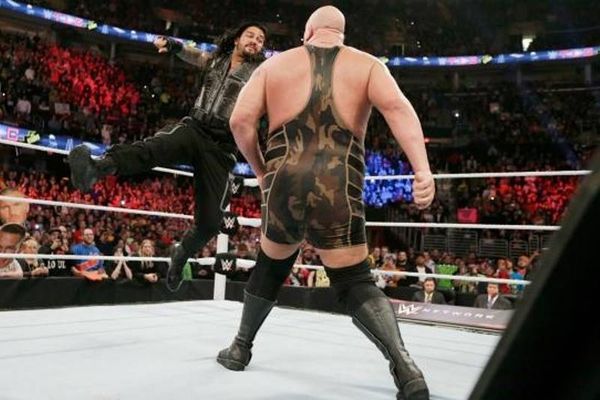 Tables, Ladders and Chairs… and Stairs: Γύρισε… επίσημα ο Reigns (photos+videos)