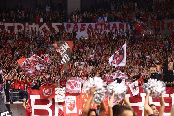 Ολυμπιακός: Αφιερωμένο στους φιλάθλους (video+photos)