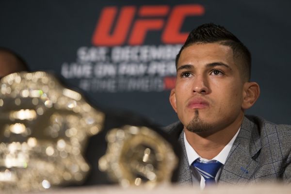 UFC: Περιμένει διεκδικητή ο Anthony Pettis