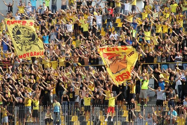 Άρης: Αποθέωση στο ξενοδοχείο