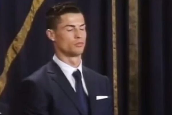 Ρεάλ Μαδρίτης: Κοιμόταν... όρθιος ο Ρονάλντο! (video)