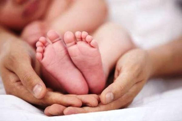 Σοκ στη Λάρισα: Άρπαξαν το εγγόνι τους για να το πουλήσουν