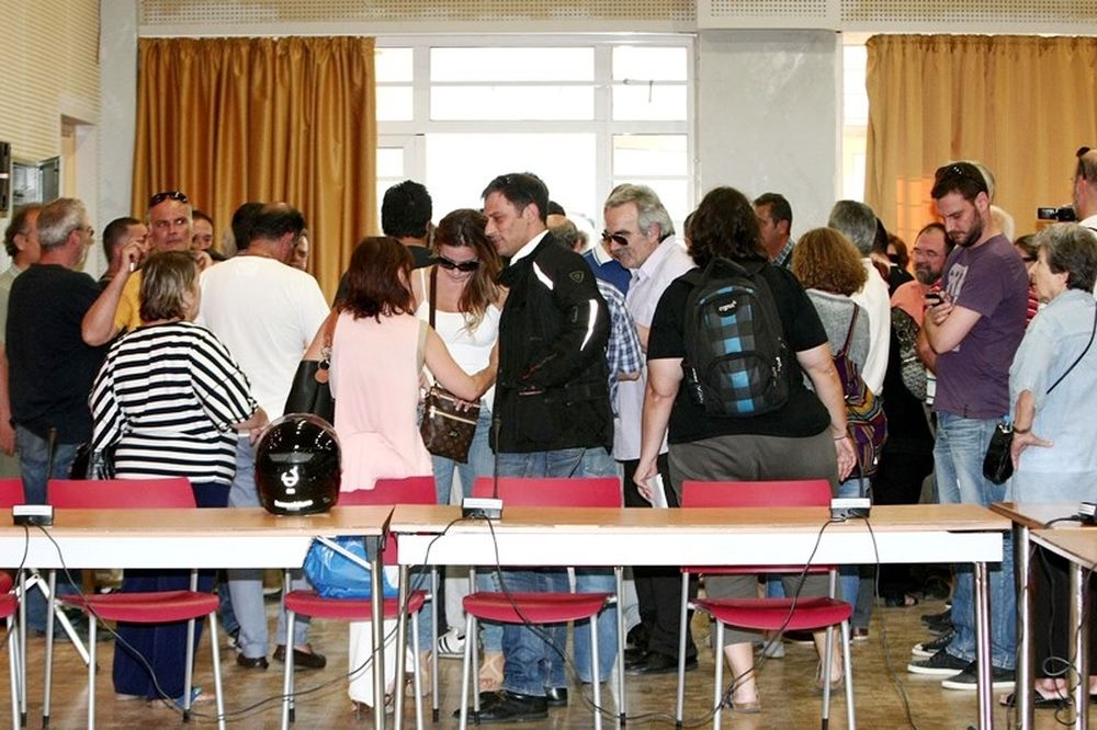 ΑΕΚ: Ένταση και εκκένωση στη Νέα Φιλαδέλφεια