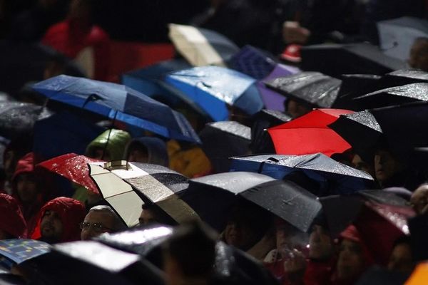 Ανασκόπηση: Οι… περίεργες φωτογραφίες του 2014! (photos)