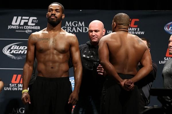 UFC 182: «Ζωγράφισαν» πάλι Jones και Cormier (photos+videos)