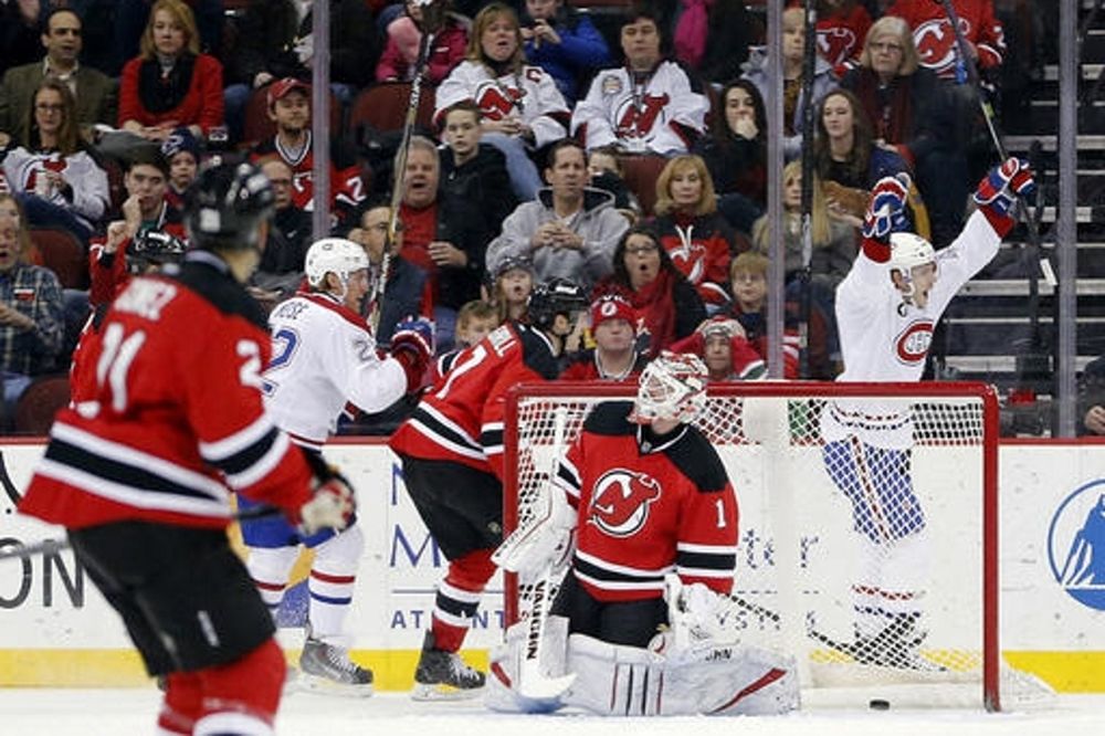 NHL: Πέμπτη σερί νίκη για Κανάντιενς (videos)