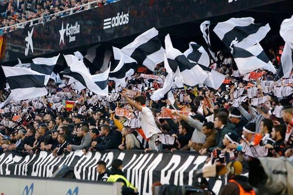 Βαλένθια: Ένα με τον κόσμο οι παίκτες για τη νίκη απέναντι στη Ρεάλ (video)